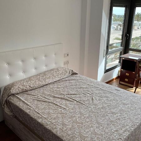 Apartment With Sea Views Next To The Beach Of Mar Bella Barcelona Eksteriør bilde