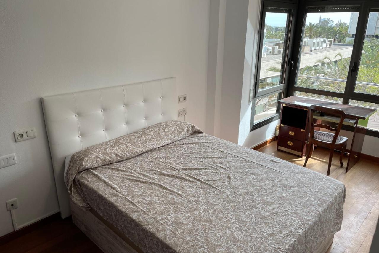 Apartment With Sea Views Next To The Beach Of Mar Bella Barcelona Eksteriør bilde