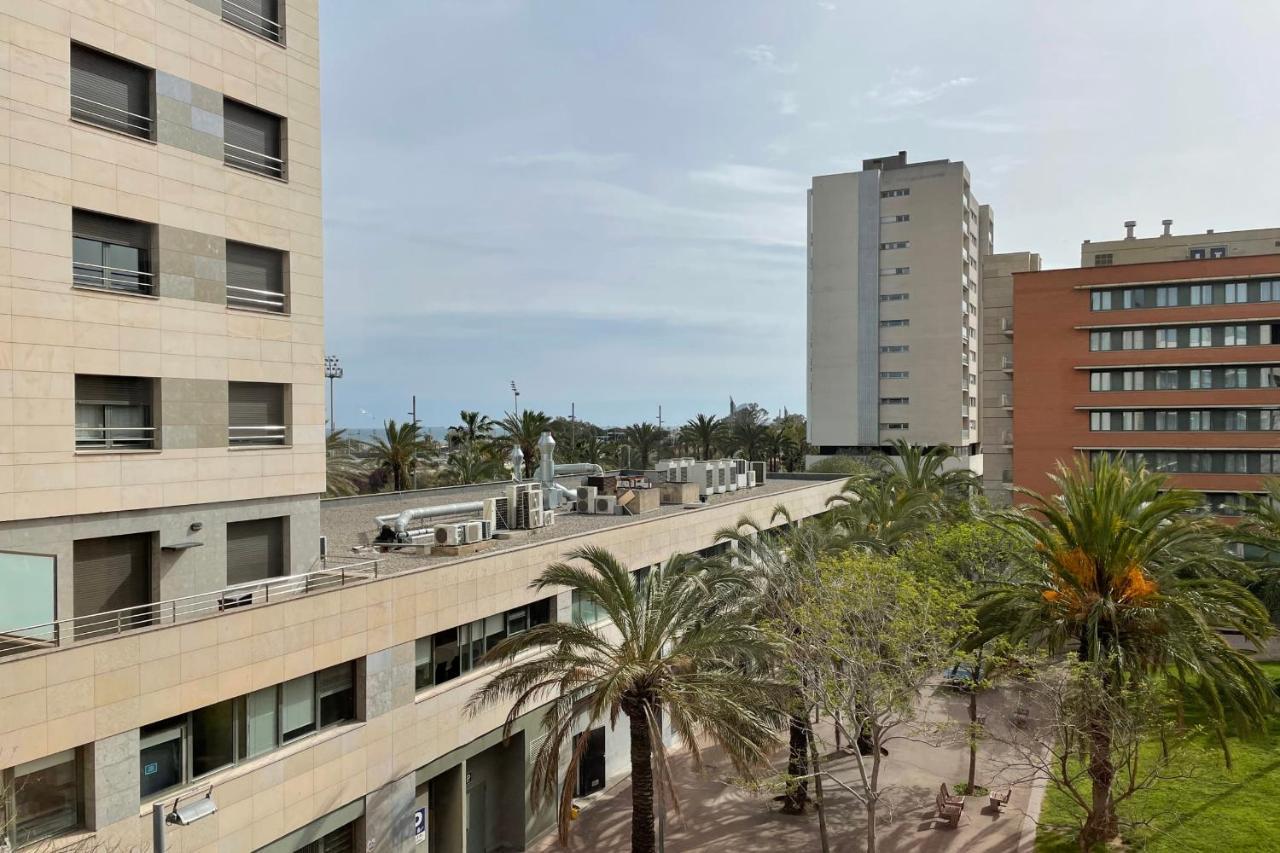 Apartment With Sea Views Next To The Beach Of Mar Bella Barcelona Eksteriør bilde